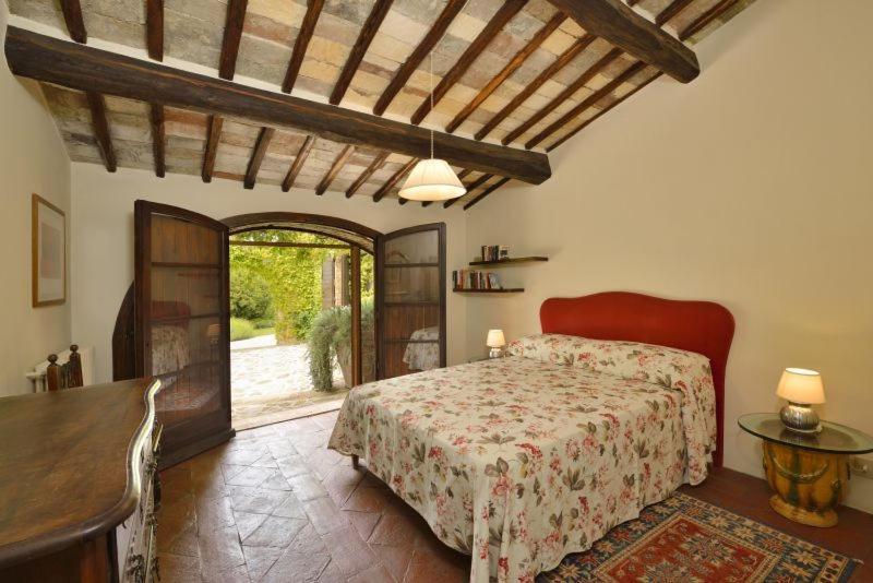 Montauto Suites Chianciano Terme Buitenkant foto
