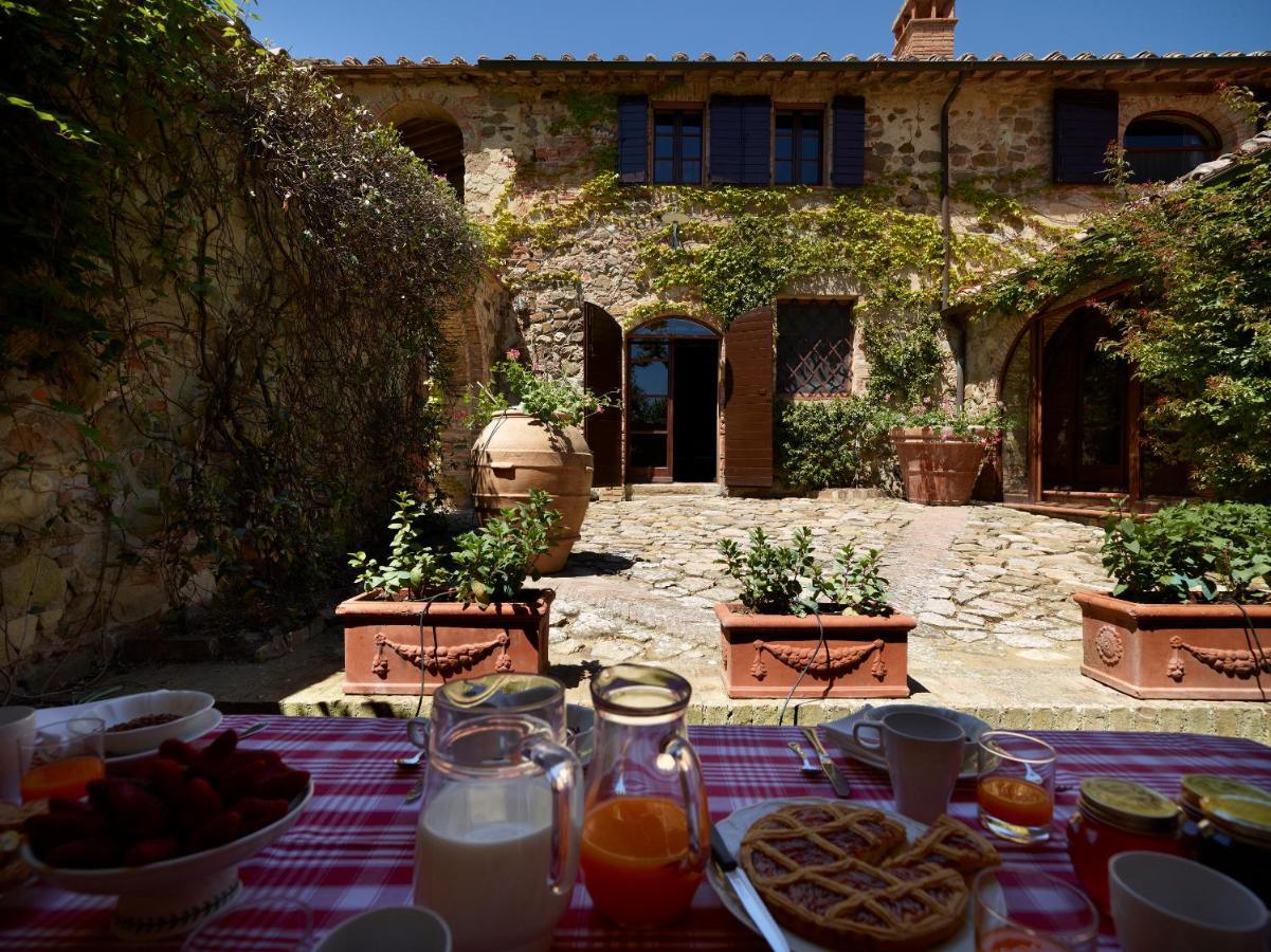 Montauto Suites Chianciano Terme Buitenkant foto